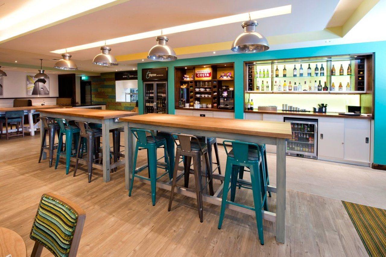 Premier Inn Manchester Airport Runger Lane North ヘイル エクステリア 写真